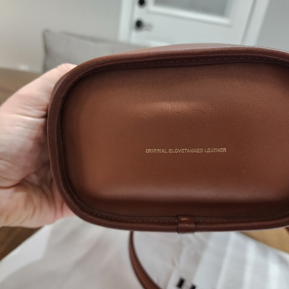 Coach Duffle 16 in Brass/1941 Saddle - Picture 4 of 6